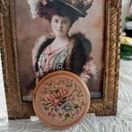 Oude petit point poederdoos, Verzenden