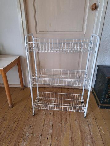 nieuwe witte keuken trolley beschikbaar voor biedingen