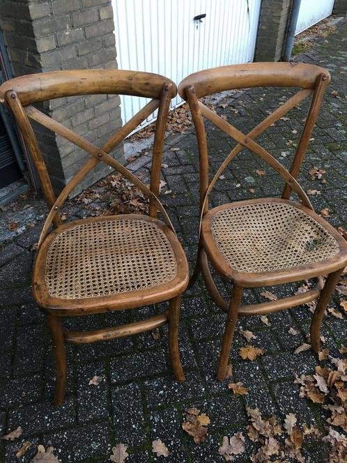 2 eetkamer stoelen met biezenzitting, Antiek en Kunst, Antiek | Meubels | Stoelen en Banken, Ophalen of Verzenden
