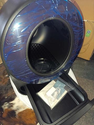 Petlux V3 zwart NIEUW in de doos XXL  automatische kattenbak beschikbaar voor biedingen