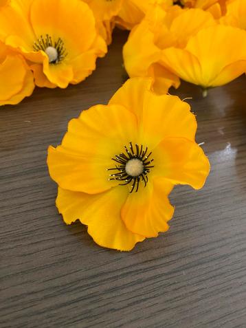 Kunstbloemen - Zo goed als nieuw! beschikbaar voor biedingen