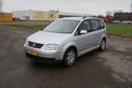 Volkswagen Touran 2.0-16V FSI Trendline, Gebruikt, 4 cilinders, Bedrijf, Handgeschakeld