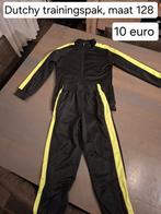 Trainingspak maat 128 en scheenbeschermers., Ophalen of Verzenden, Zo goed als nieuw, Jongen of Meisje