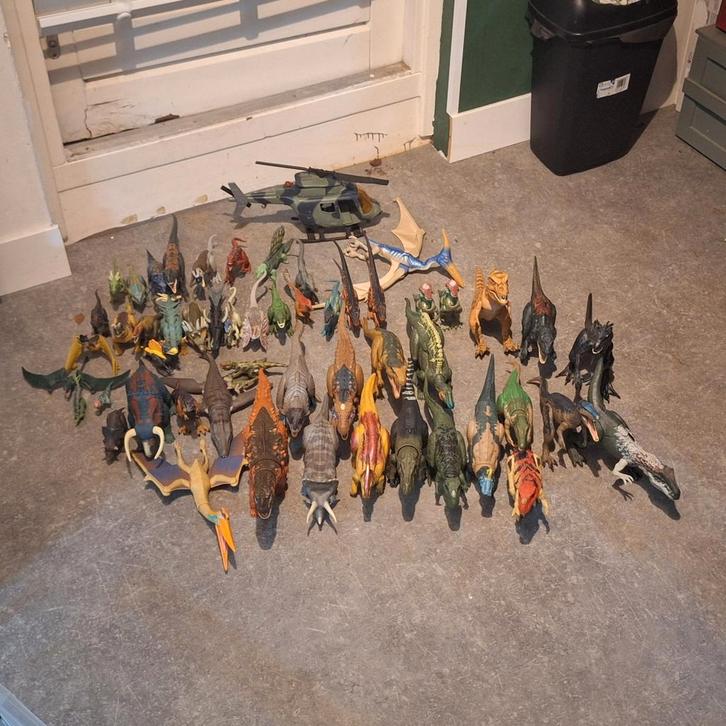 GROOT aantal jurassic world mattel/kenner dinosaurs figuren., Kinderen en Baby's, Speelgoed | Actiefiguren, Zo goed als nieuw