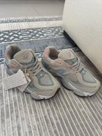 New Balance maat 36 37 38 39 40 9060, Ophalen of Verzenden, Nieuw, Sneakers of Gympen