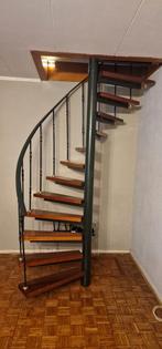 Wenteltrap, Doe-het-zelf en Verbouw, Ladders en Trappen, Ophalen, Gebruikt, 2 tot 4 meter