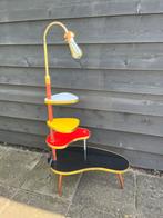 Vintage plateautafel met werkende lamp en lampenkap, Huis en Inrichting, Gebruikt, 55 tot 75 cm, Ophalen of Verzenden, 60 cm of meer