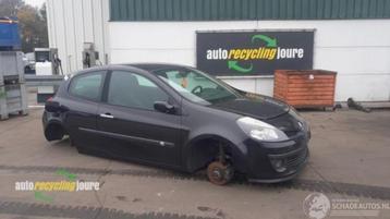 Renault Clio III onderdelen (kleur: NV676) donorauto beschikbaar voor biedingen