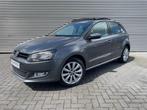 Volkswagen Polo 1.2 TSI 2013 met pano / navi / cruise / lmv, Voorwielaandrijving, Stof, Gebruikt, Zwart
