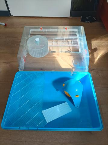 Hamster hok gratis beschikbaar voor biedingen