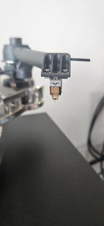 Benz Micro Gullwing-SLR minder dan 300 uur beschikbaar voor biedingen