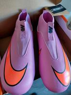 Nike voetbalschoenen NIEUW IN DOOS, Maat XS of kleiner, Schoenen, Nieuw, Ophalen of Verzenden