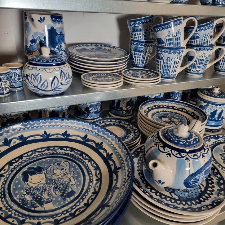 Delfts Blond servies van Blond Amsterdam, Huis en Inrichting, Keuken | Servies, Nieuw, Overige typen, Blond Amsterdam, Aardewerk