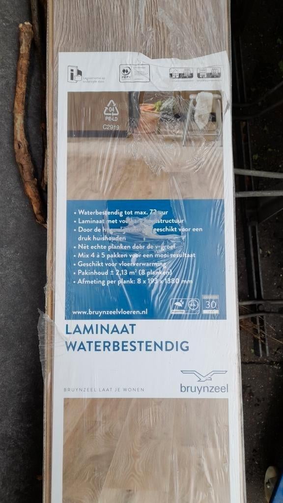 Bruynzeel Laminaat - Gezellig Grijs - Nieuwstaat -8 planken, Doe-het-zelf en Verbouw, Vloerdelen en Plavuizen, Ophalen, 50 tot 150 cm