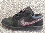 Nike Jordan 1 Low Black Red Orbit 44, Gedragen, Ophalen of Verzenden, Sneakers of Gympen, Nike Jordan