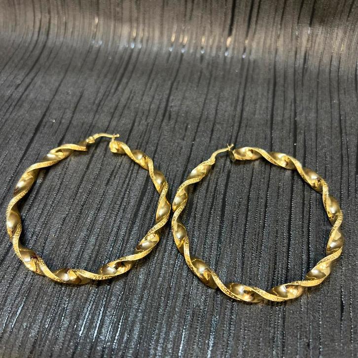 14k gouden wokkels oorbellen nieuw, Sieraden, Tassen en Uiterlijk, Oorbellen, Nieuw, Goud, Ophalen of Verzenden