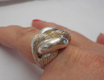 Zilveren modernist ring met grote knoop maat 17.5 nr.1910 beschikbaar voor biedingen