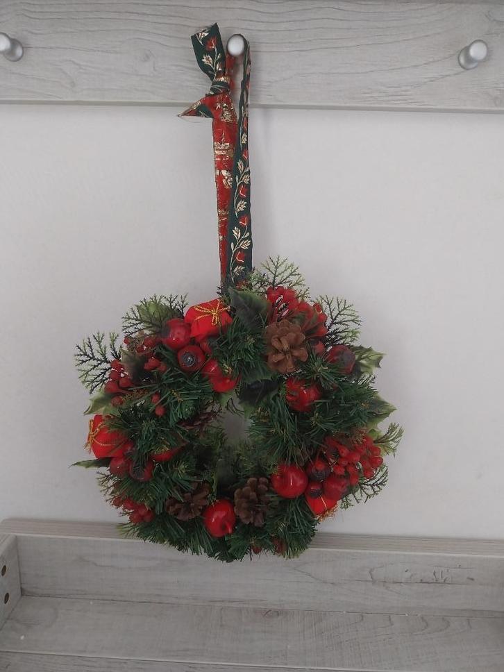 Kunststof kerstkrans, Diversen, Kerst, Gebruikt, Ophalen of Verzenden