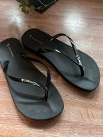 Nieuwe Copacabana Slippers - Zwart, Kleding | Dames, Schoenen, Ophalen of Verzenden, Nieuw, Zwart, Slippers