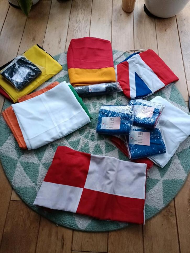 Diverse landen vlaggen groot formaat, Diversen, Vlaggen en Wimpels, Zo goed als nieuw, Ophalen of Verzenden