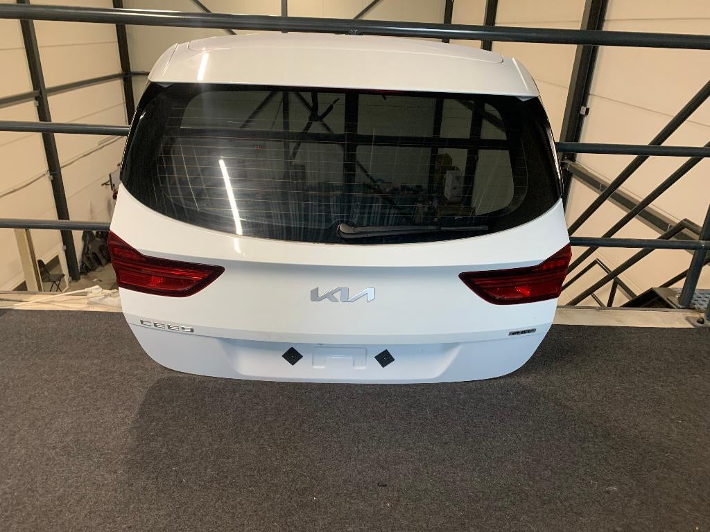 Achterklep Wit Kia Ceed 2022, Ophalen, Gebruikt, Kia, Achterklep
