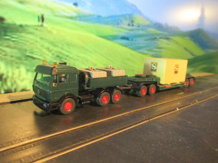Mercedes Benz NG 2238 S zwaartransport met dieplader Wiking, Hobby en Vrije tijd, Modelauto's | 1:87, Gebruikt, Bus of Vrachtwagen