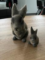 Set van twee konijnen, waarvan grootste een spaarpot is, Gebruikt, Ophalen of Verzenden