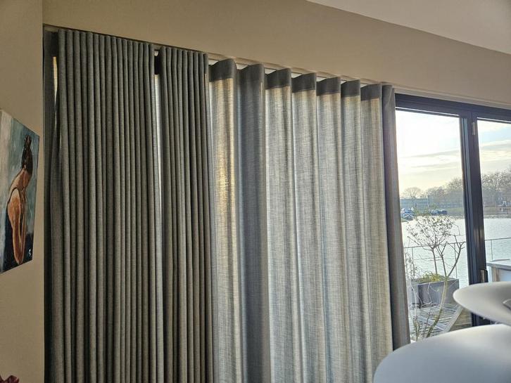 Mooie overgordijnen, licht doorschijnend, Huis en Inrichting, Stoffering | Gordijnen en Lamellen, Zo goed als nieuw, 200 cm of meer