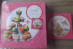 Cupcake standaard en boekje, Ophalen of Verzenden, Cupcakes