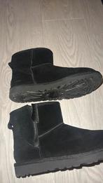 Uggs met rits origineel maat 39, Kleding | Dames, Schoenen, Ophalen of Verzenden, Zo goed als nieuw, Zwart