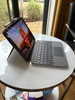 Ipad 10 met Logitech toetsenbord, Computers en Software, Apple iPads, 10 inch, Ophalen of Verzenden, Zo goed als nieuw, 64 GB