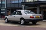 Mercedes-Benz E-Klasse W124 300 E (bj 1986, automaat), Auto's, Oldtimers, Automaat, 179 pk, Bedrijf, Sedan