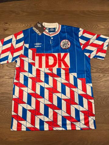 Ajax uitshirt 1989/1990 beschikbaar voor biedingen