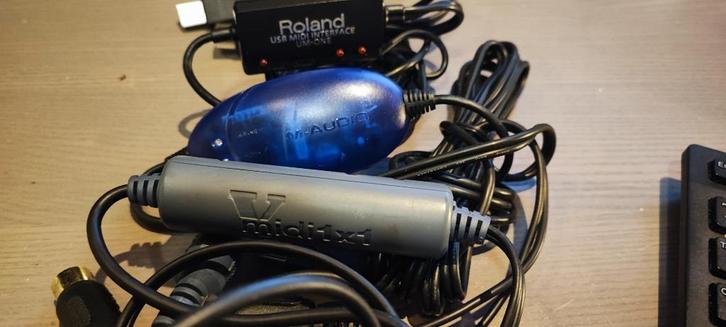 Midi Interface Roland M-Audio E-mu, Muziek en Instrumenten, Midi-apparatuur, Zo goed als nieuw, Ophalen of Verzenden