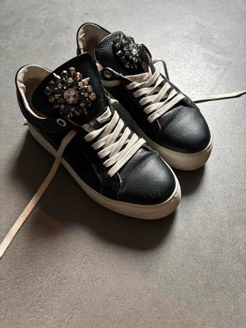 Leuke sneakers maat 39 - zacht prijsje! beschikbaar voor biedingen