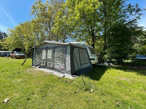 Wilk 440 de Luxe 1997, Caravans en Kamperen, Caravans, Particulier, tot en met 4, 1000 - 1250 kg, Treinzit, Wilk, 2 aparte bedden
