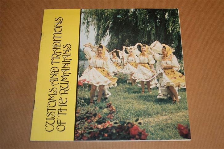 Roemeense gewoonten en tradities. Folklore in beeld., Boeken, Geschiedenis | Wereld, Gelezen, Europa, Ophalen of Verzenden