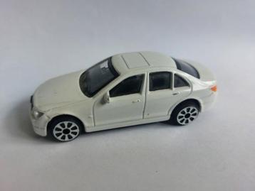 Mercedes Benz C 220 in wit schaal 1 op 64 fabrikant Dickie beschikbaar voor biedingen