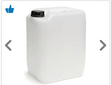 7 gebruikte 20 L jerrycans, heeft petroleum in gezeten. beschikbaar voor biedingen