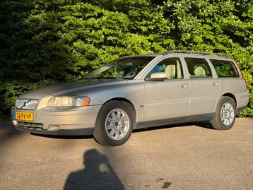 Volvo V70 2.4 140PK AUT 2005 Beige UNIEK! beschikbaar voor biedingen