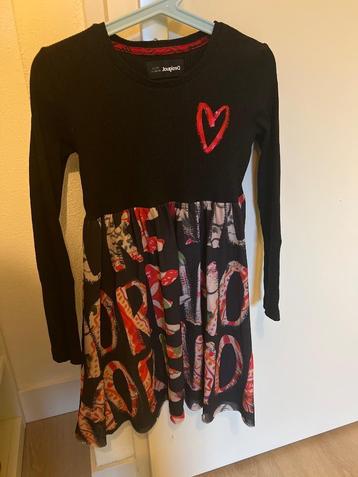 Desigual jurk maat 122-128 beschikbaar voor biedingen