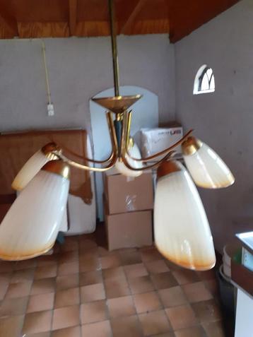 Oude kroon lamp.. beschikbaar voor biedingen