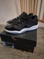 Jordan 11 low, Kinderen en Baby's, Kinderkleding | Schoenen en Sokken, Ophalen, Zo goed als nieuw