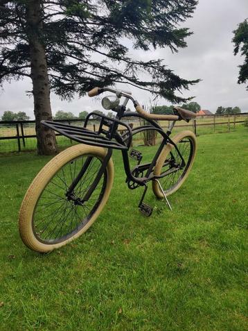unieke caferacer fiets beschikbaar voor biedingen