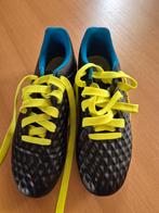 Voetbalschoenen maat 40, Sport en Fitness, Voetbal, Maat XS of kleiner, Ophalen of Verzenden, Gebruikt, Schoenen