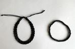 2 zwarte armbandjes, Zwart, Kunststof of Plastic, Ophalen of Verzenden, Zo goed als nieuw