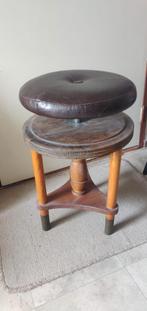 Antieke vintage draai kruk, Ophalen, Gebruikt, Hout