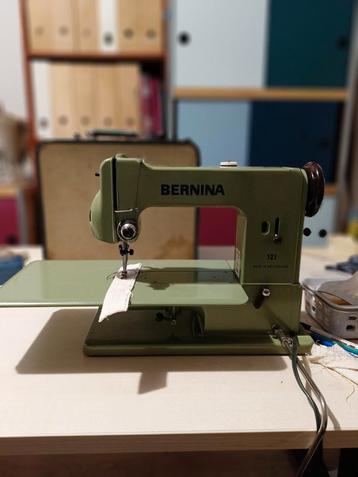 Bernina 121 Naaimachine - goed  onderhouden! beschikbaar voor biedingen