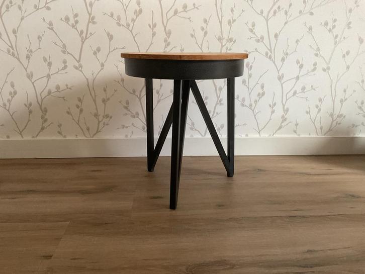 Mango Houten  bijzettafel, Huis en Inrichting, Tafels | Bijzettafels, Gebruikt, Rond, Minder dan 45 cm, Minder dan 55 cm, Hout