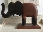 Olifant van hout met metaal beeld, Ophalen of Verzenden, Gebruikt, Dier